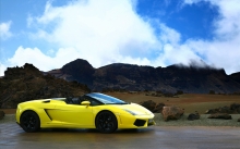 Даже облака спустились посмотреть на Lamborghini Gallardo